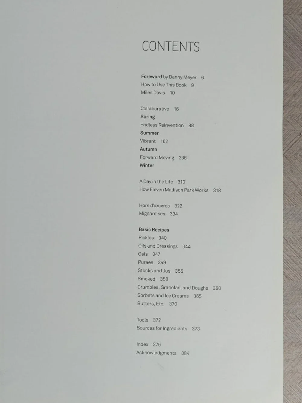 Eleven Madison Park: The Cookbook Daniel Humm Will Guidara Hardcover 2011 Ex-Lib